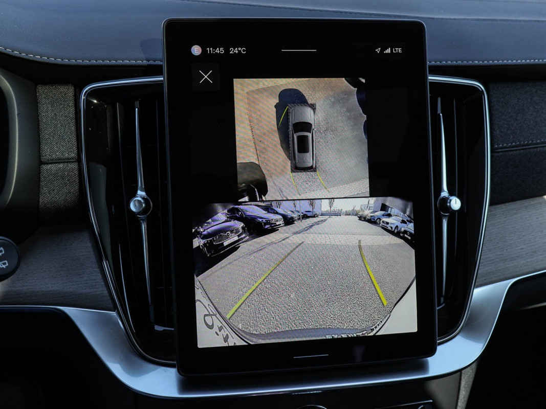 Volvo XC90 T8 AWD - SUV/Off-road - Blau - Gebrauchtwagen - Bild 13