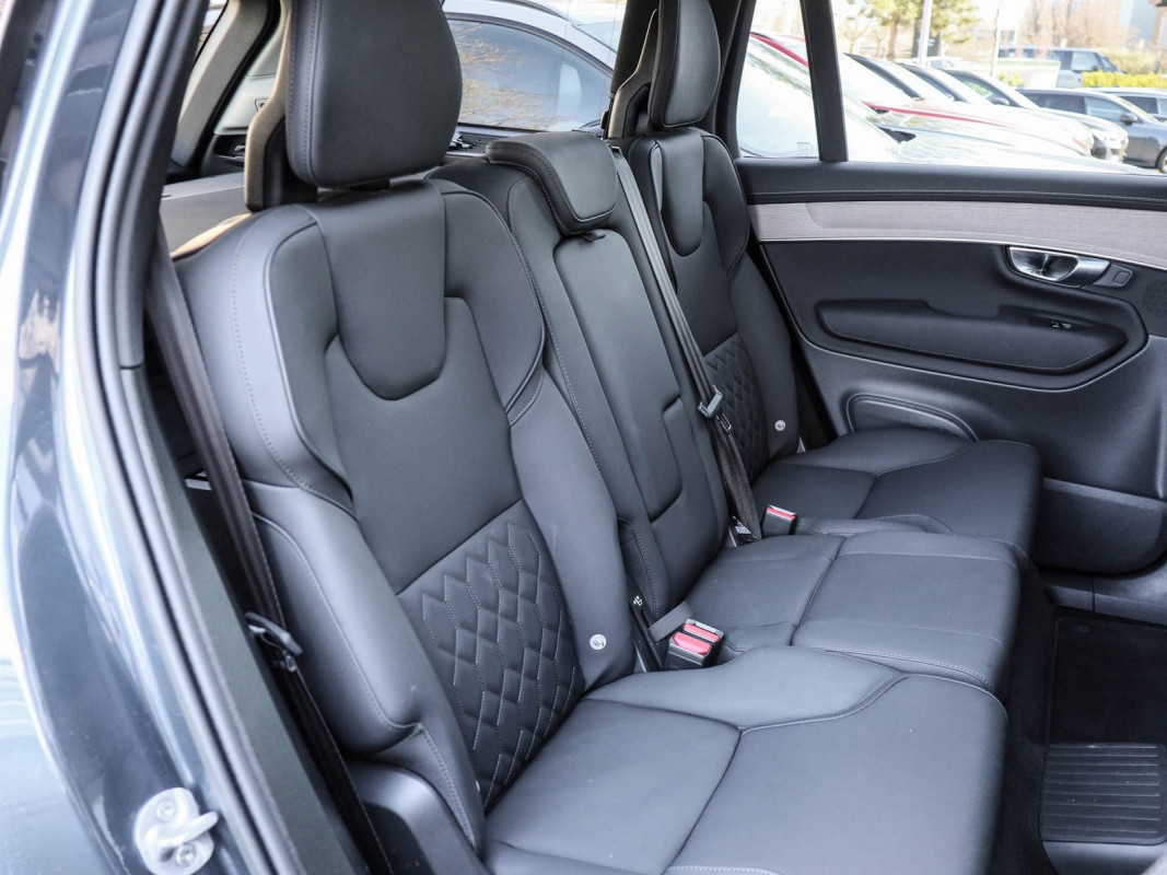 Volvo XC90 T8 AWD - SUV/Off-road - Blau - Gebrauchtwagen - Bild 5