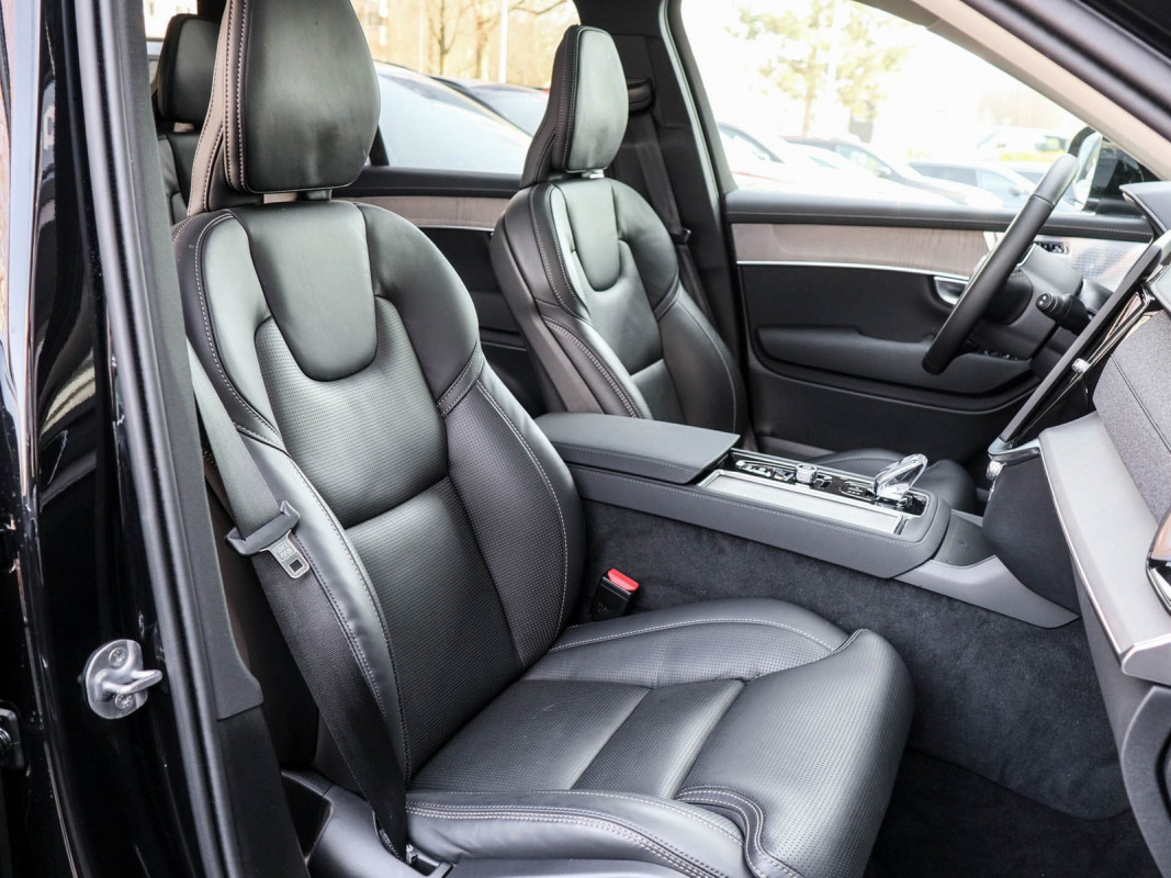 Volvo XC90 T8 AWD - SUV/Off-road - Schwarz - Gebrauchtwagen - Bild 7