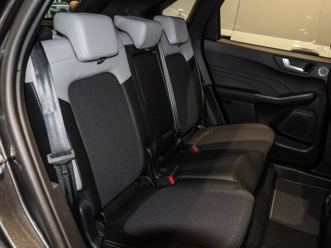 Ford Kuga - SUV/Off-road - Grau - Neuwagen - Bild 4