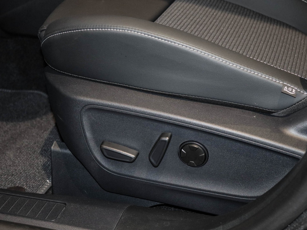 Ford Kuga - SUV/Off-road - Grau - Neuwagen - Bild 12