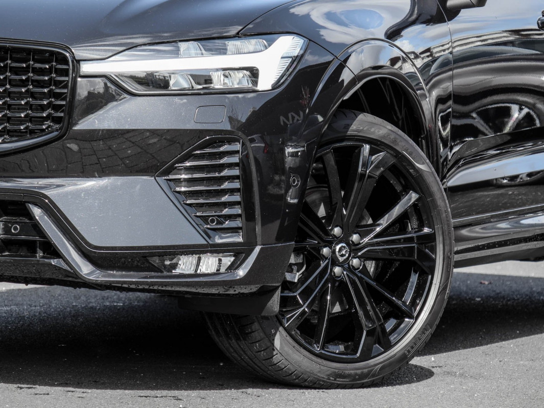 Volvo XC60 B5 (B) AWD - SUV/Off-road - Schwarz - Gebrauchtwagen - Bild 6