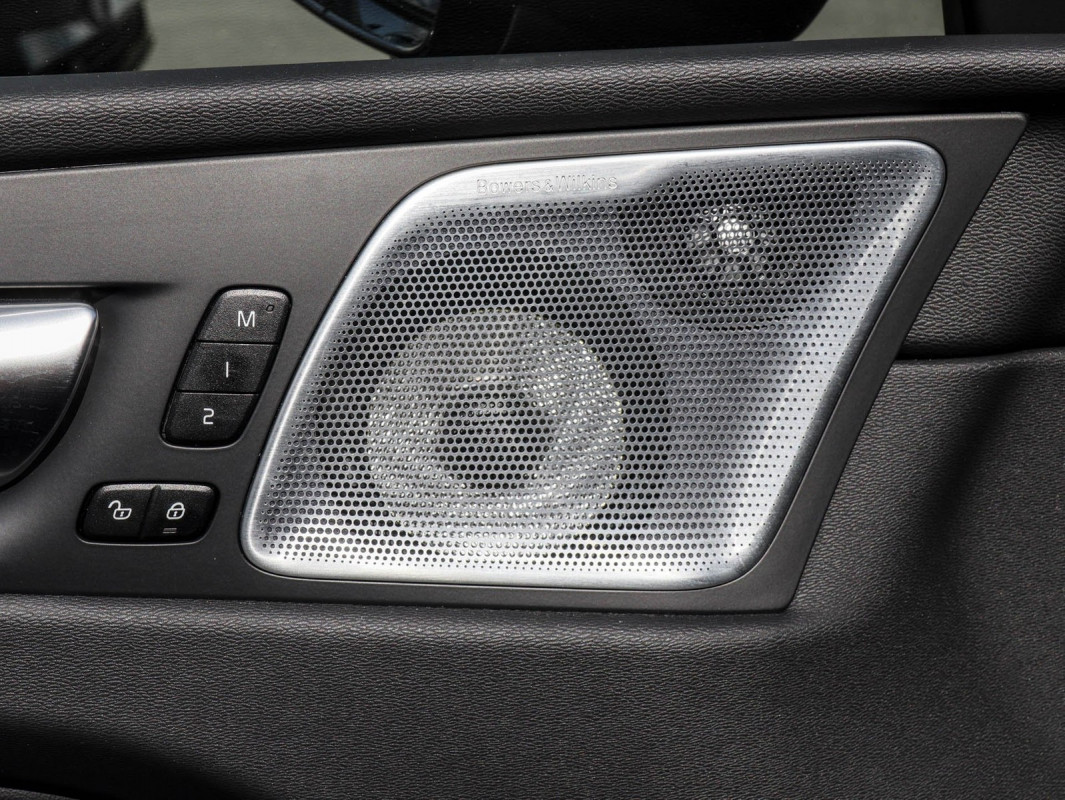 Volvo XC60 B5 (B) AWD - SUV/Off-road - Schwarz - Gebrauchtwagen - Bild 15