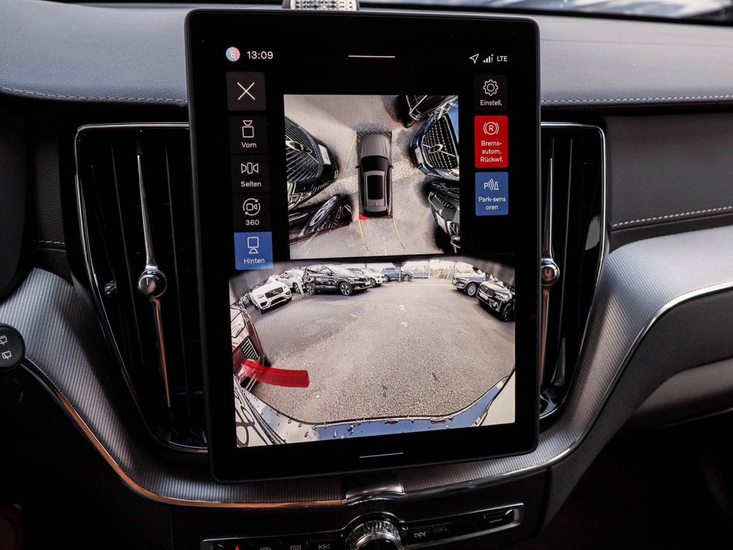 Volvo XC60 B5 AWD - SUV/Off-road - Schwarz - Gebrauchtwagen - Bild 13