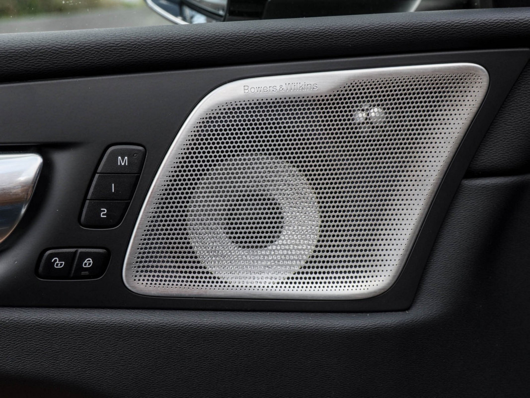 Volvo XC60 B5 (B) AWD - SUV/Off-road - Weiss - Gebrauchtwagen - Bild 15