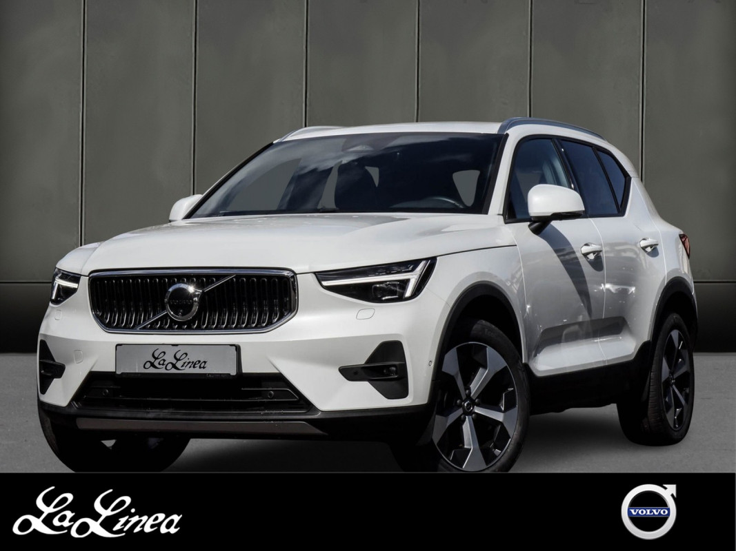 Volvo XC40 B3 - SUV/Off-road - Weiss - Gebrauchtwagen - Bild 1