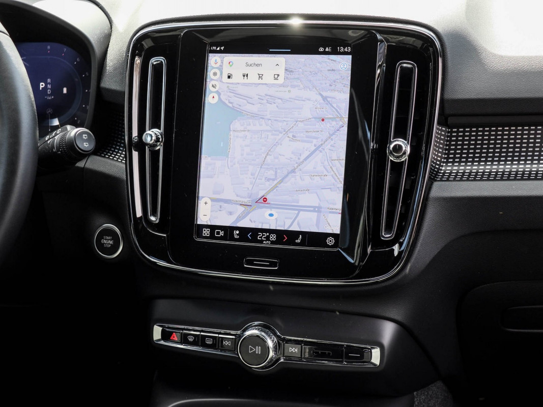 Volvo XC40 B3 - SUV/Off-road - Weiss - Gebrauchtwagen - Bild 9