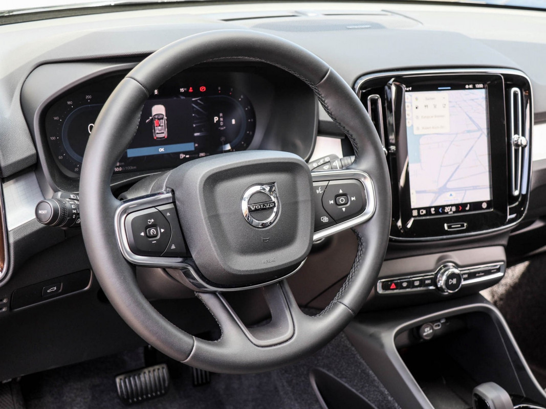 Volvo XC40 B4 - SUV/Off-road - Schwarz - Gebrauchtwagen - Bild 10