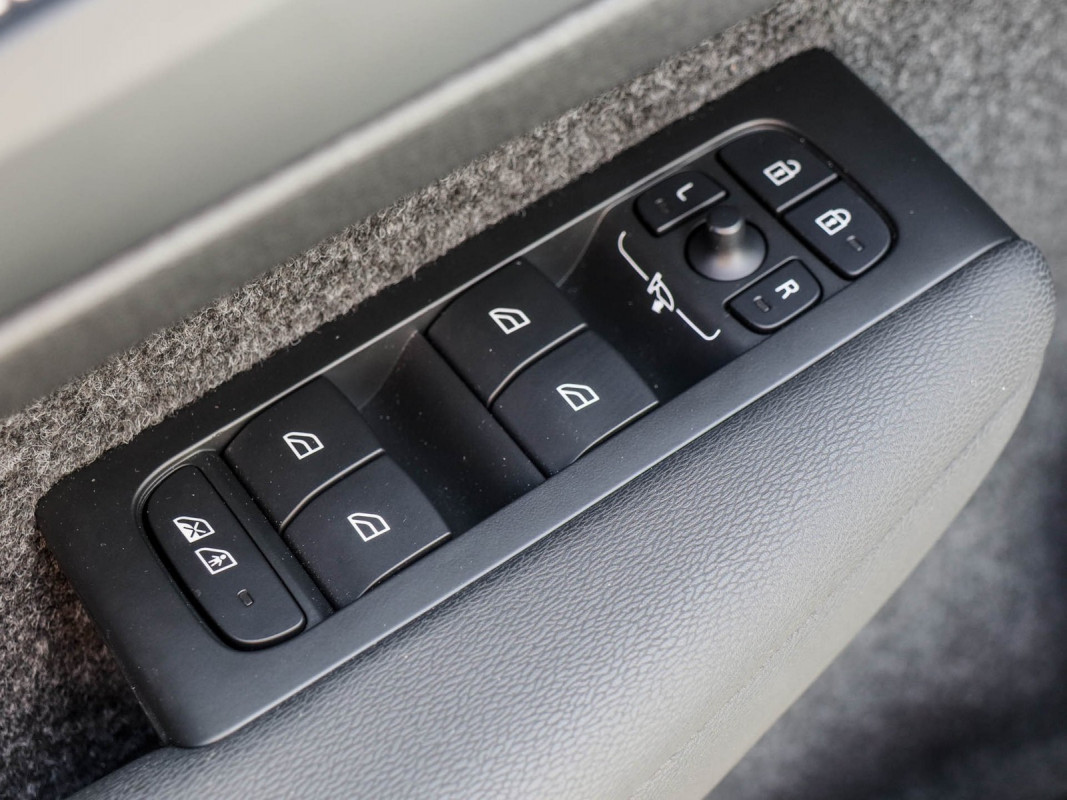 Volvo XC40 B3 - SUV/Off-road - Weiss - Gebrauchtwagen - Bild 15