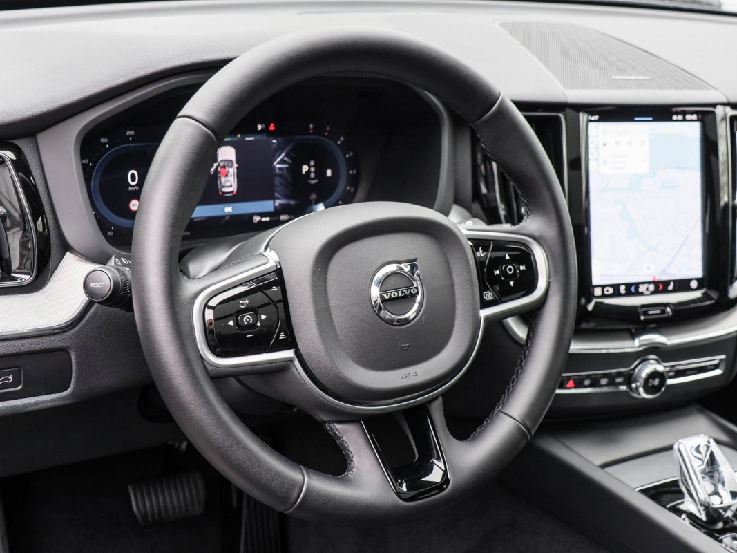 Volvo XC60 B5 (B) AWD - SUV/Off-road - Schwarz - Gebrauchtwagen - Bild 10