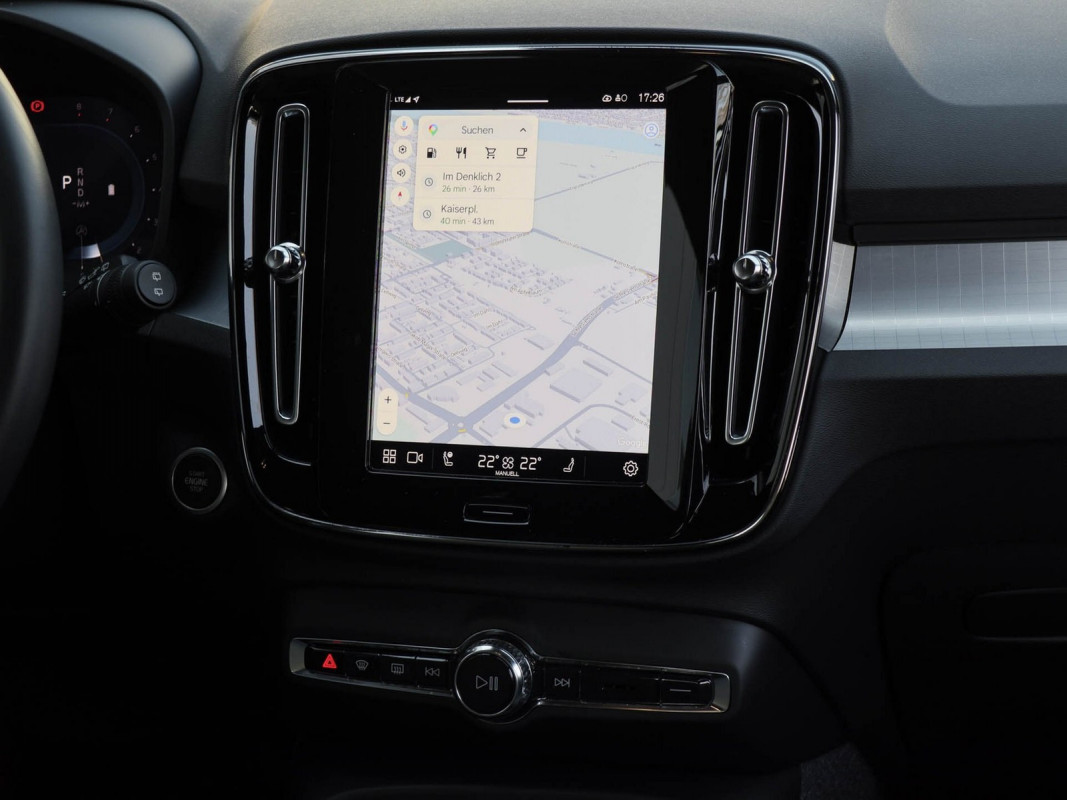 Volvo XC40 B3 Core 2WD - SUV/Off-road - Grau - Gebrauchtwagen - Bild 9