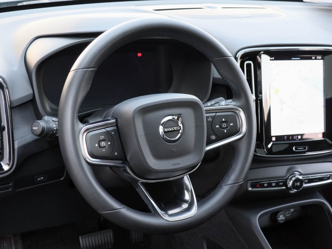 Volvo C40 Ultimate Recharge Pure Electric 2WD - SUV/Off-road - Blau - Gebrauchtwagen - Bild 10