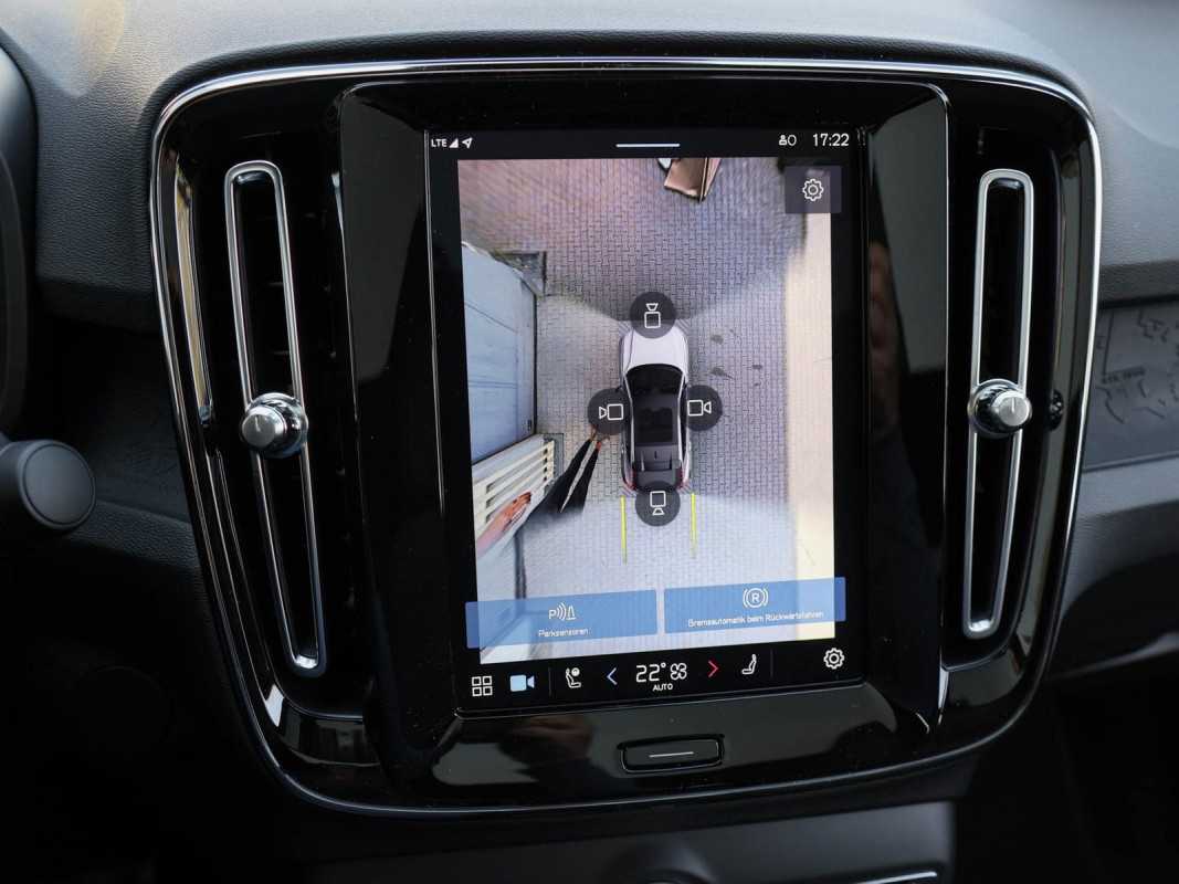 Volvo C40 Ultimate Recharge Pure Electric 2WD - SUV/Off-road - Blau - Gebrauchtwagen - Bild 14