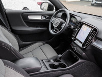 Volvo XC40 B3 - SUV/Off-road - Schwarz - Gebrauchtwagen - Bild 3