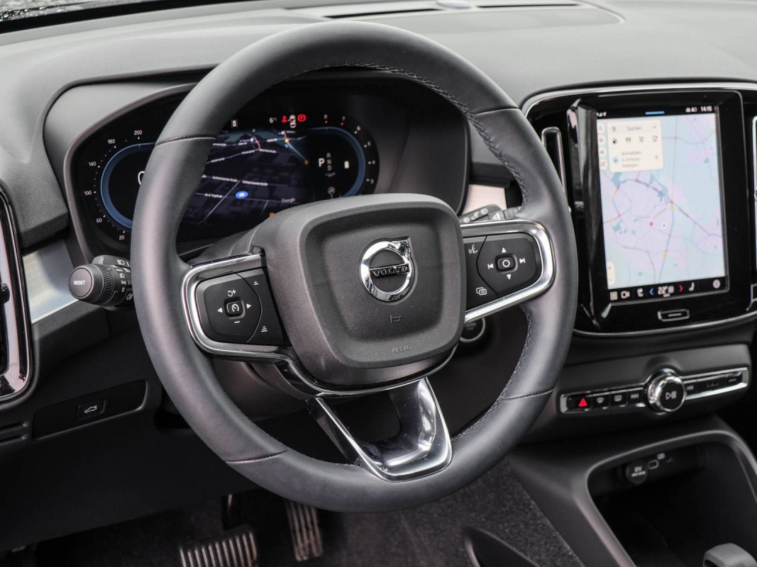 Volvo XC40 B3 - SUV/Off-road - Schwarz - Gebrauchtwagen - Bild 10