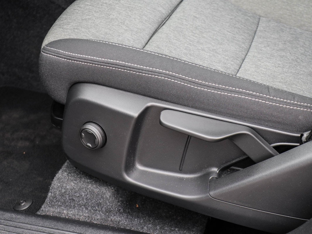 Volvo XC40 B3 - SUV/Off-road - Schwarz - Gebrauchtwagen - Bild 14