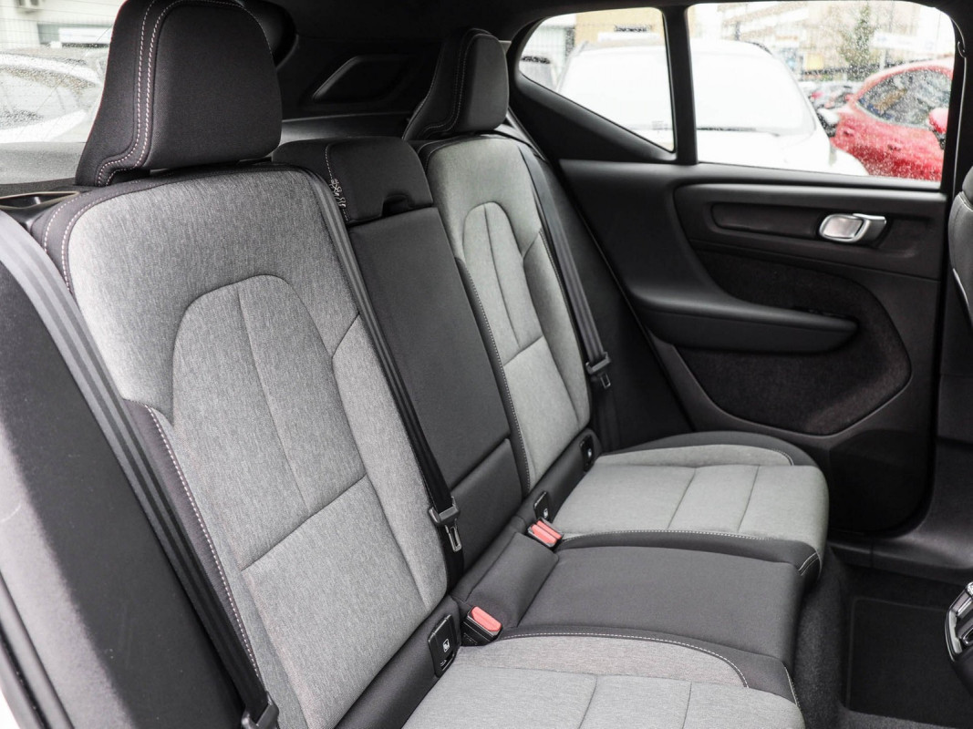 Volvo XC40 B3 (B) - SUV/Off-road - Grau - Gebrauchtwagen - Bild 5