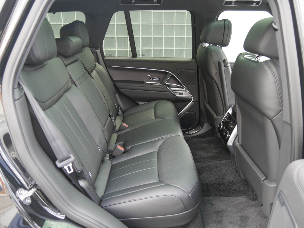 Land Rover Range Rover P460e HSE - SUV/Off-road - Schwarz - Gebrauchtwagen - Bild 5