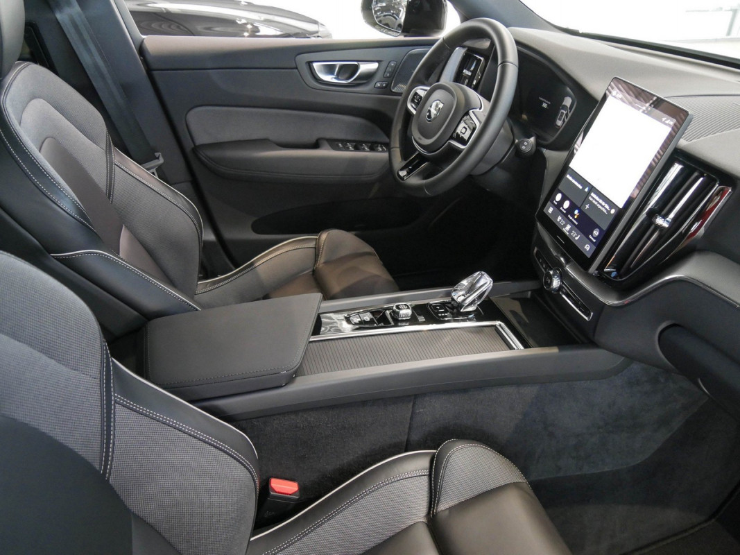 Volvo XC60 - SUV/Off-road - Weiss - Gebrauchtwagen - Bild 3