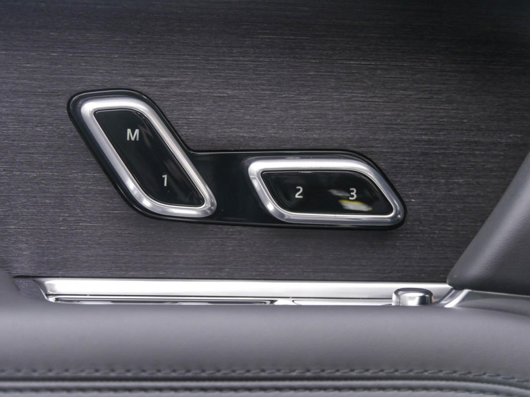 Land Rover Range Rover P460e HSE - SUV/Off-road - Schwarz - Gebrauchtwagen - Bild 12