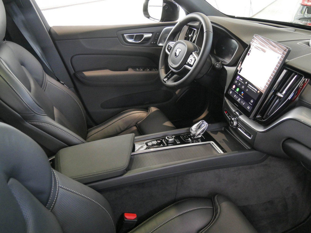 Volvo XC60 - SUV/Off-road - Schwarz - Gebrauchtwagen - Bild 3