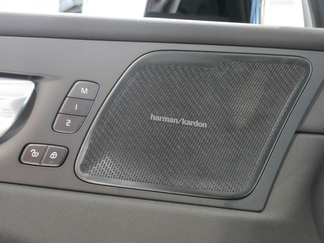 Volvo XC60 - SUV/Off-road - Weiss - Gebrauchtwagen - Bild 14