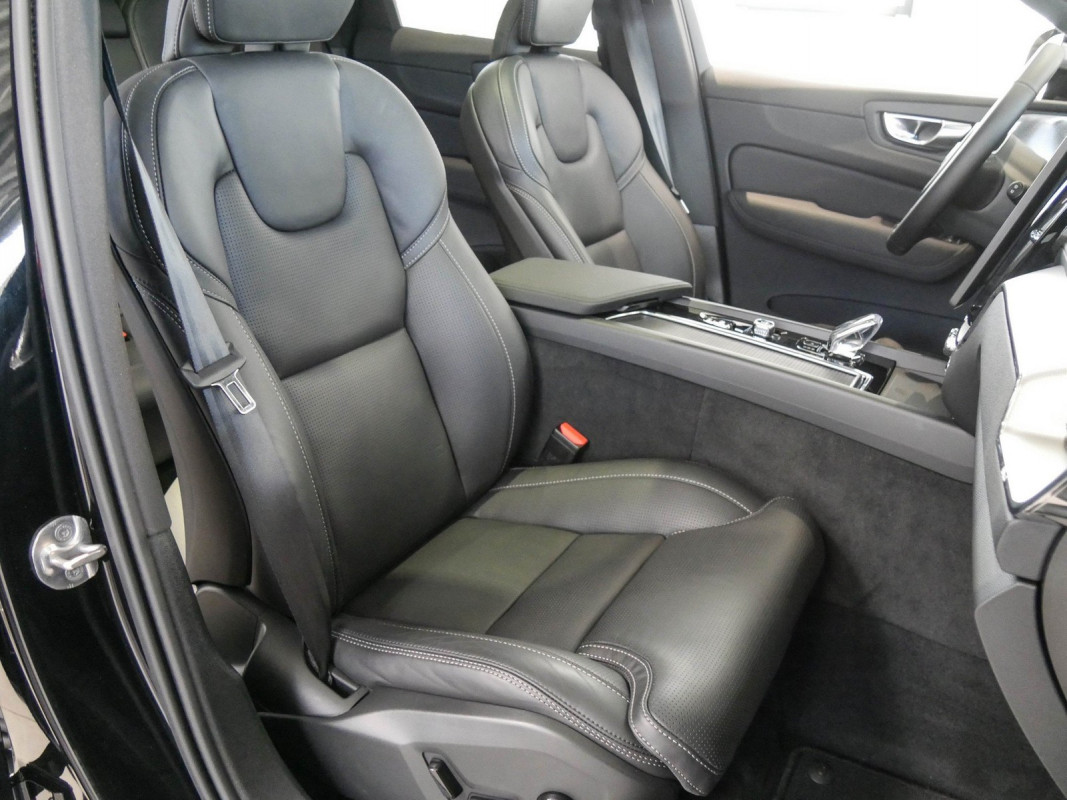 Volvo XC60 - SUV/Off-road - Schwarz - Gebrauchtwagen - Bild 7