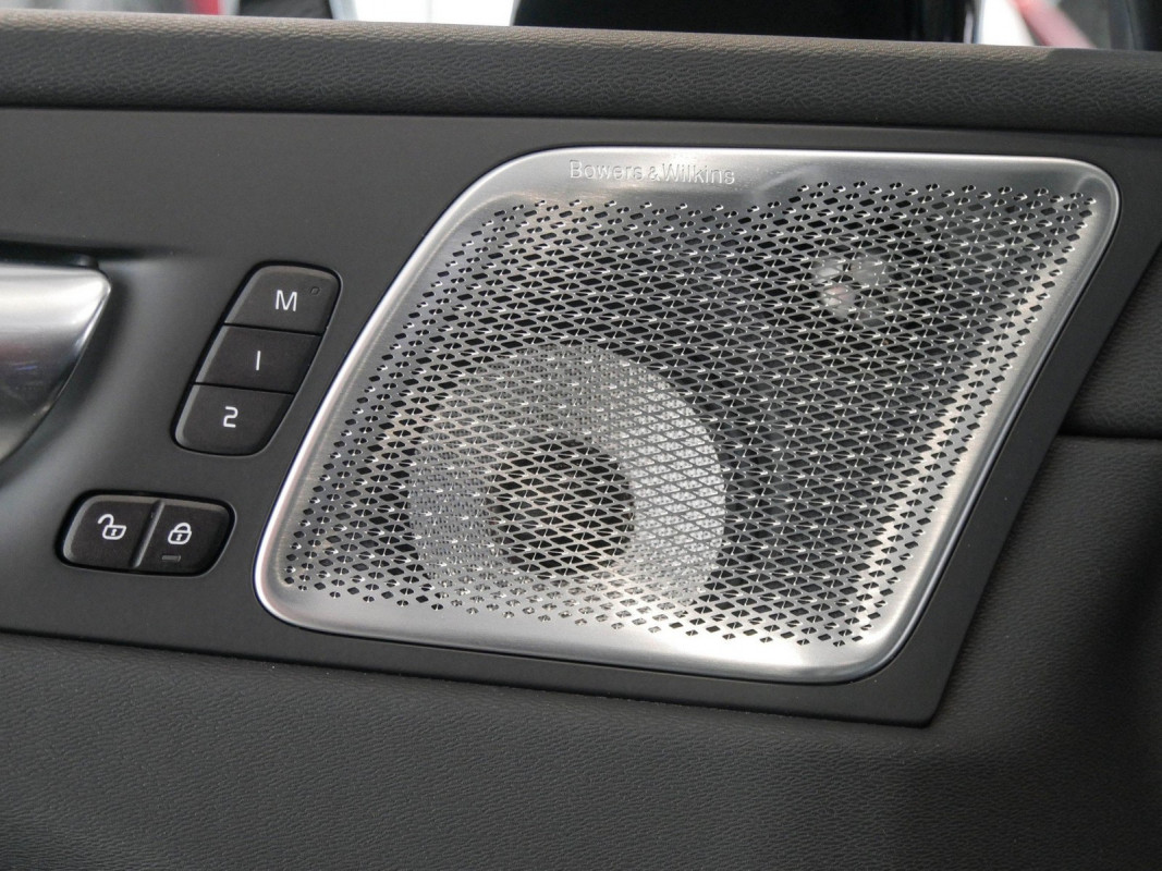 Volvo XC60 - SUV/Off-road - Schwarz - Gebrauchtwagen - Bild 15