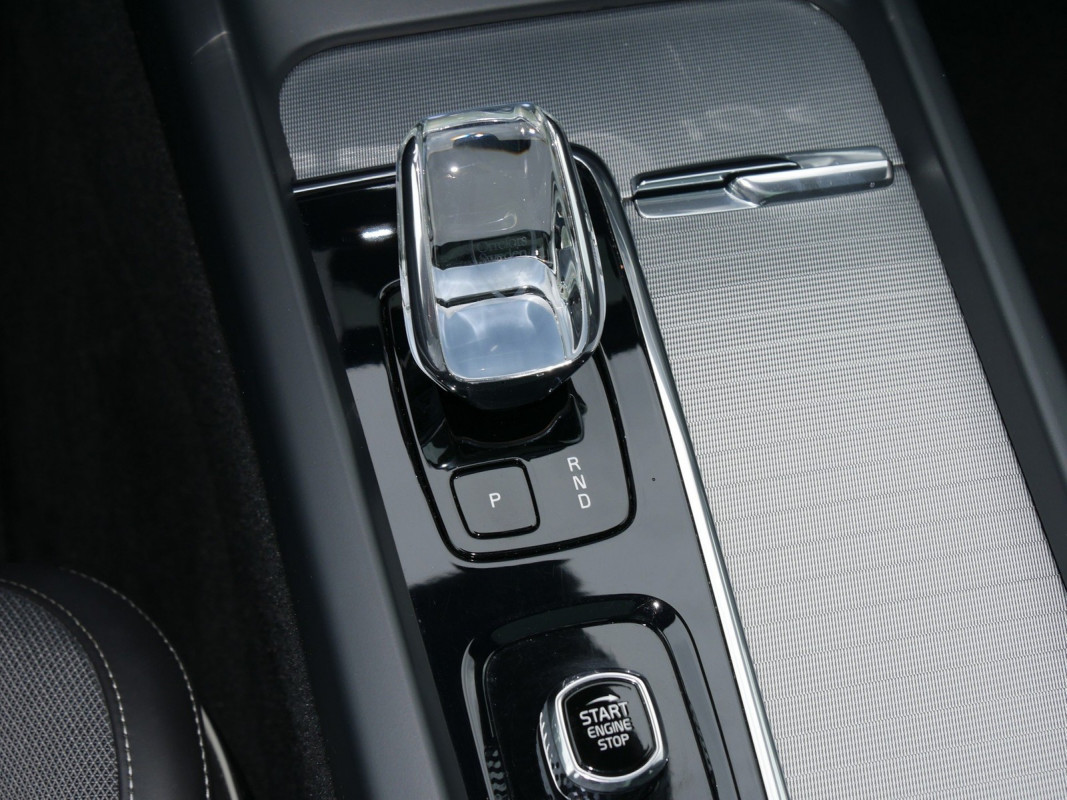 Volvo XC60 - SUV/Off-road - Grau - Gebrauchtwagen - Bild 11