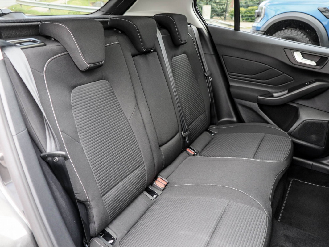 Ford Focus Lim. - Limousine - Grau - Neuwagen - Bild 4