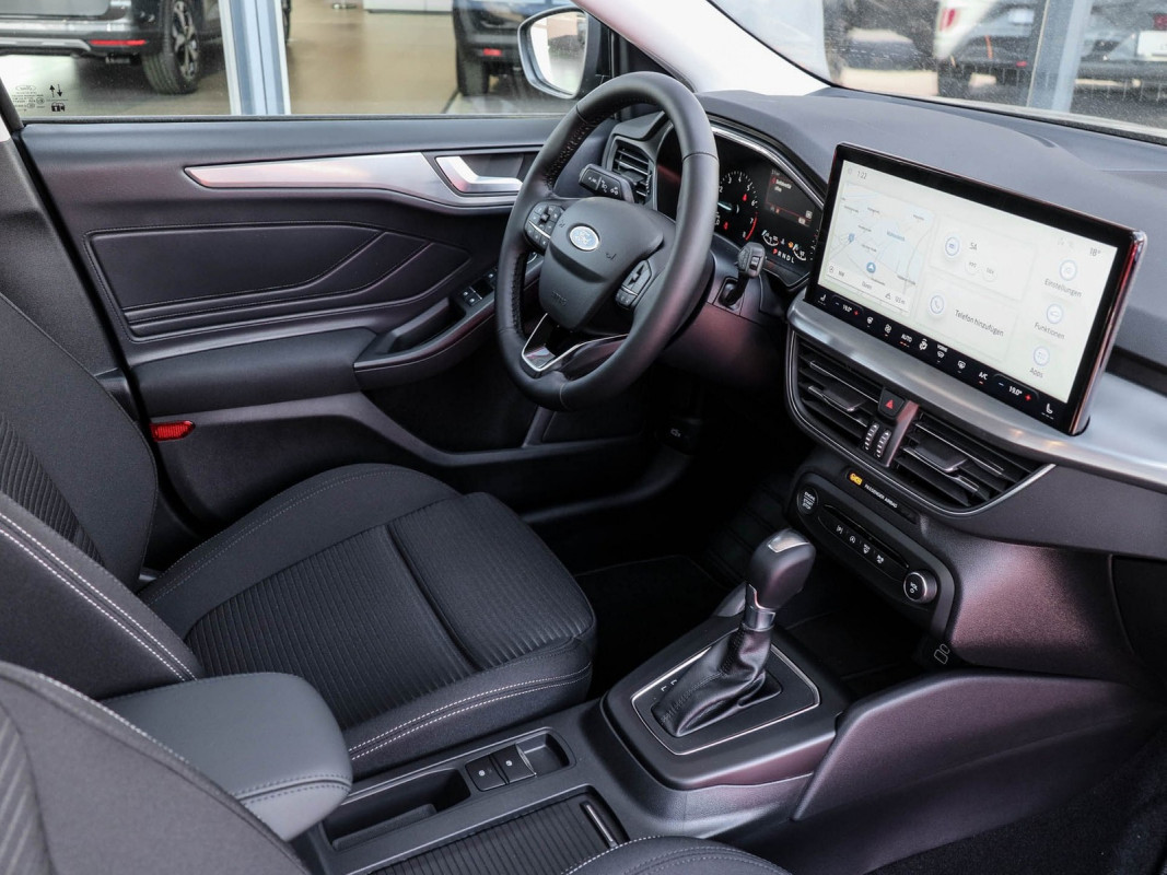 Ford Focus Lim. - Limousine - Schwarz - Tageszulassung - Bild 3