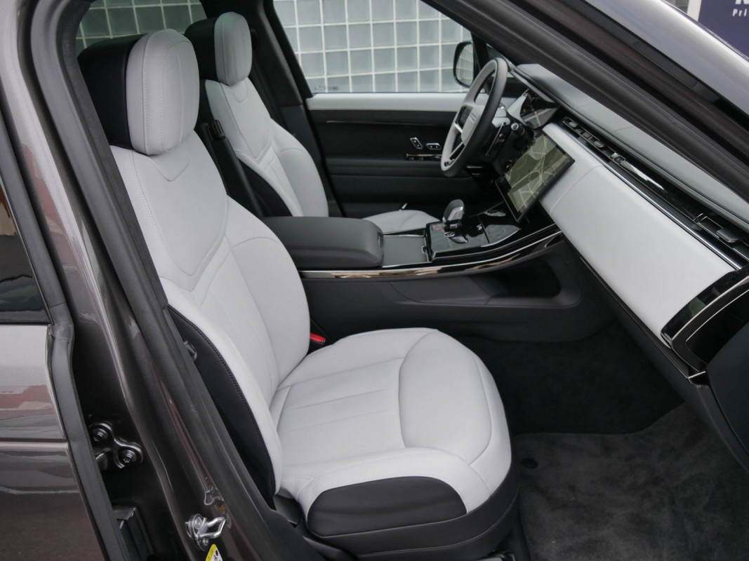 Land Rover Range Rover Sport P550e Autobiography - SUV/Off-road - Grau - Gebrauchtwagen - Bild 5
