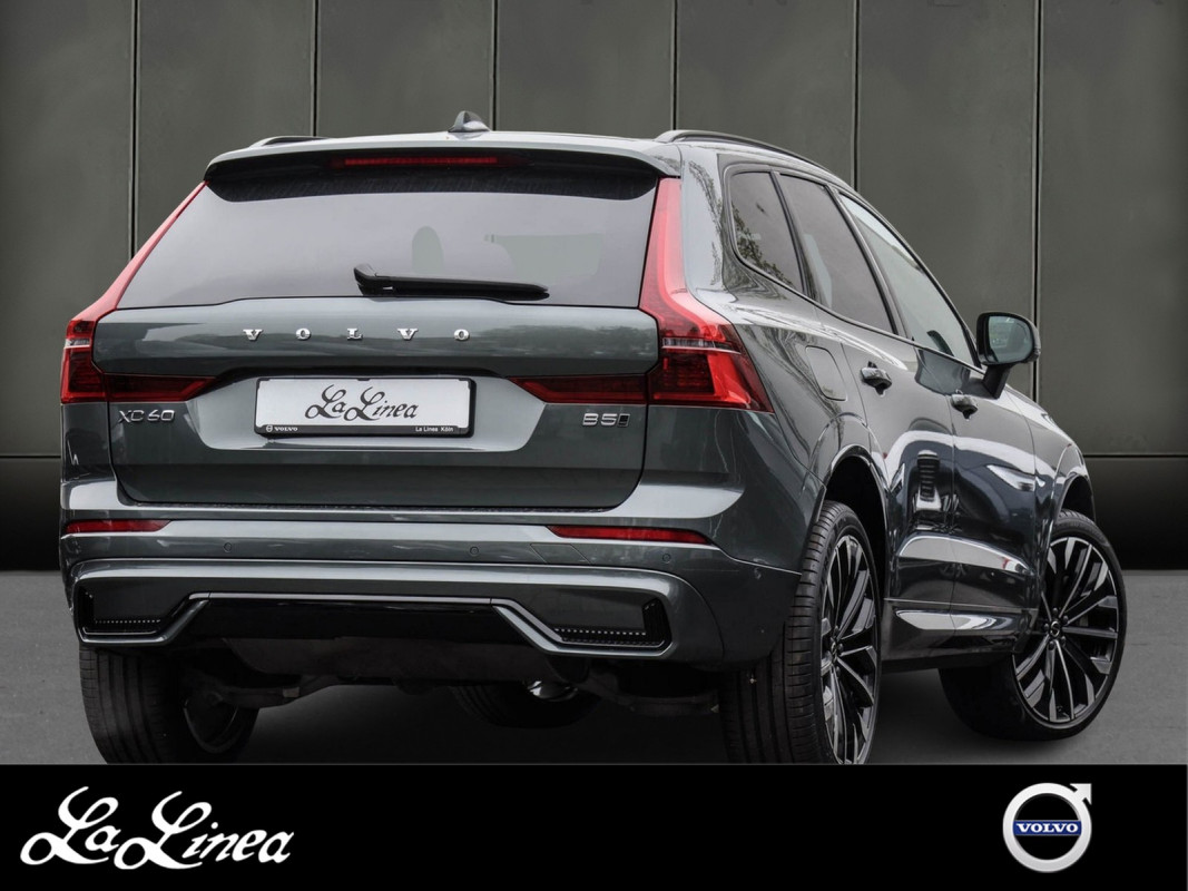 Volvo XC60 B5 (B) AWD Reskin - SUV/Off-road - Grün - Gebrauchtwagen - Bild 2