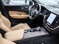 Volvo XC60 T6 Recharge AWD - SUV/Off-road - Weiss - Gebrauchtwagen - Bild 3