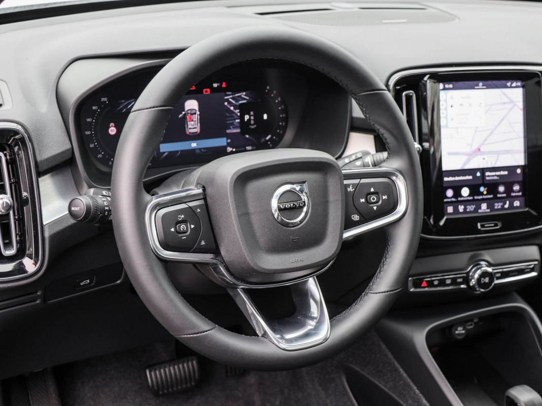 Volvo XC40 B3 - SUV/Off-road - Weiss - Gebrauchtwagen - Bild 10