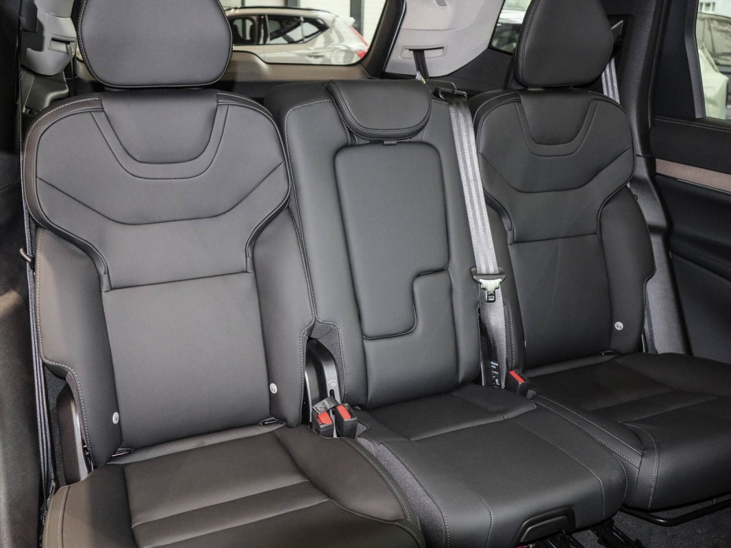 Volvo EX90 Pure AWD - SUV/Off-road - Weiss - Gebrauchtwagen - Bild 5