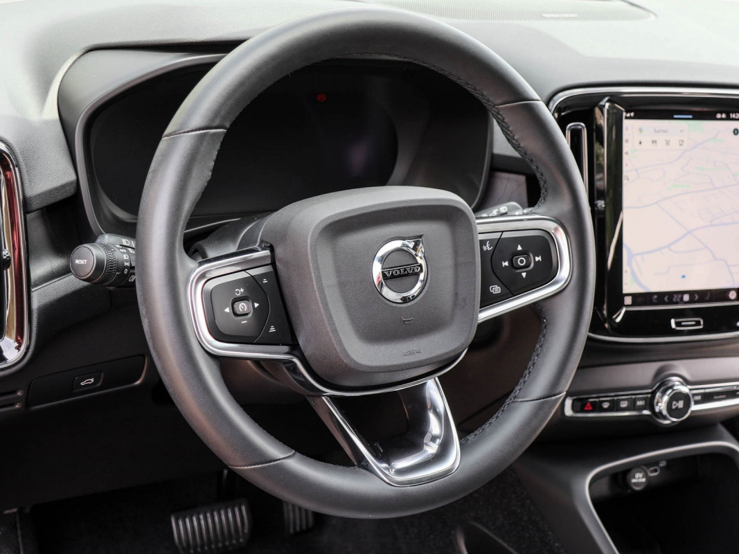 Volvo XC40 Twin Motor - SUV/Off-road - Schwarz - Gebrauchtwagen - Bild 10