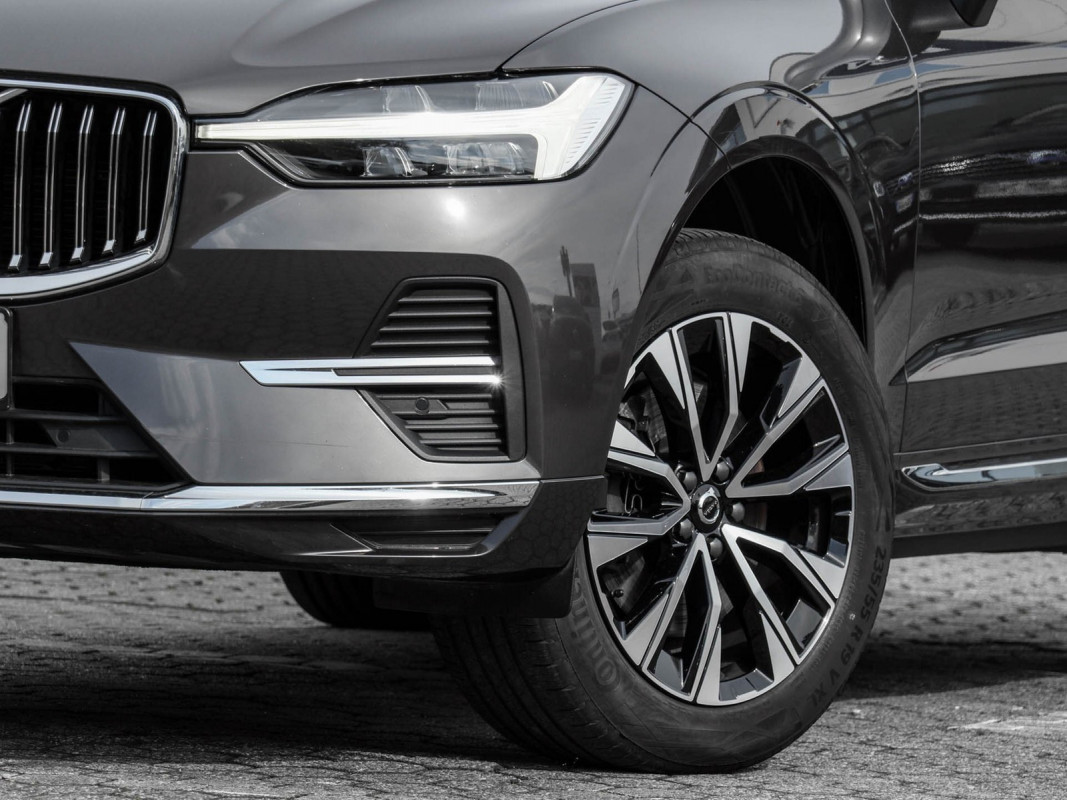 Volvo XC60 B4 (D) - SUV/Off-road - Grau - Gebrauchtwagen - Bild 6