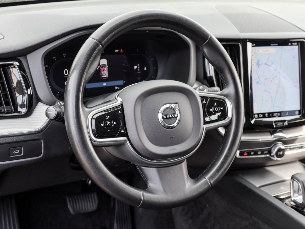 Volvo XC60 B4 (D) - SUV/Off-road - Grau - Gebrauchtwagen - Bild 10