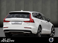 Volvo V60 T6 Recharge Plug-In Hybrid AWD - Kombi - Weiss - Gebrauchtwagen - Bild 2
