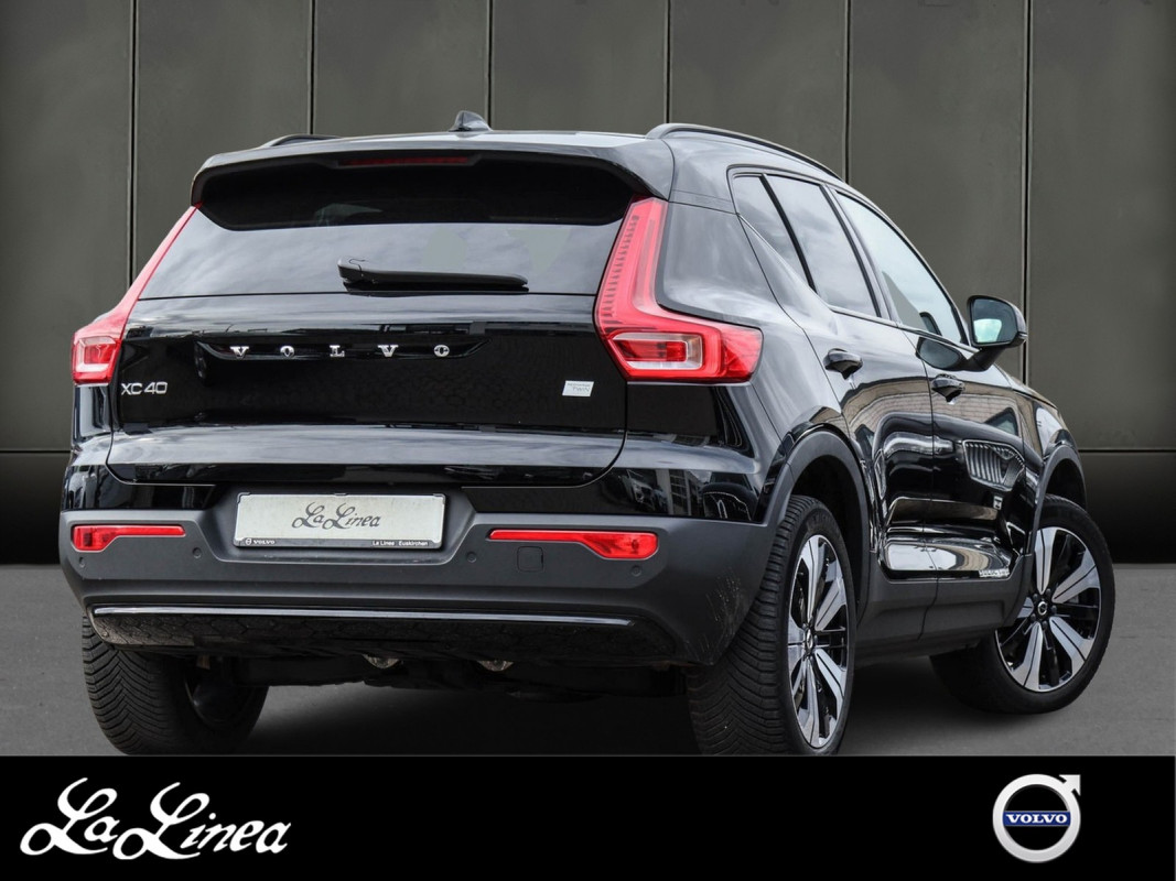 Volvo XC40 Twin Motor - SUV/Off-road - Schwarz - Gebrauchtwagen - Bild 2
