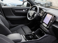 Volvo XC40 Twin Motor - SUV/Off-road - Schwarz - Gebrauchtwagen - Bild 3