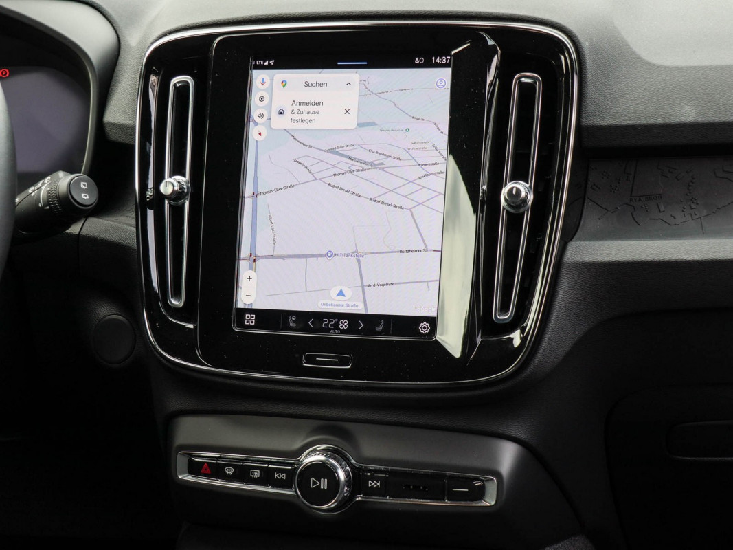 Volvo XC40 Twin Motor - SUV/Off-road - Schwarz - Gebrauchtwagen - Bild 9