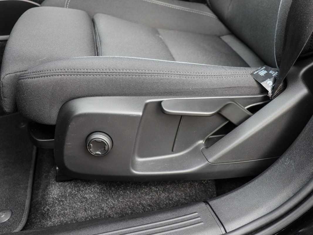 Volvo XC40 Twin Motor - SUV/Off-road - Schwarz - Gebrauchtwagen - Bild 14