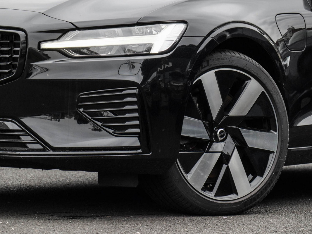 Volvo S60 T8 Recharge AWD - Limousine - Schwarz - Gebrauchtwagen - Bild 6