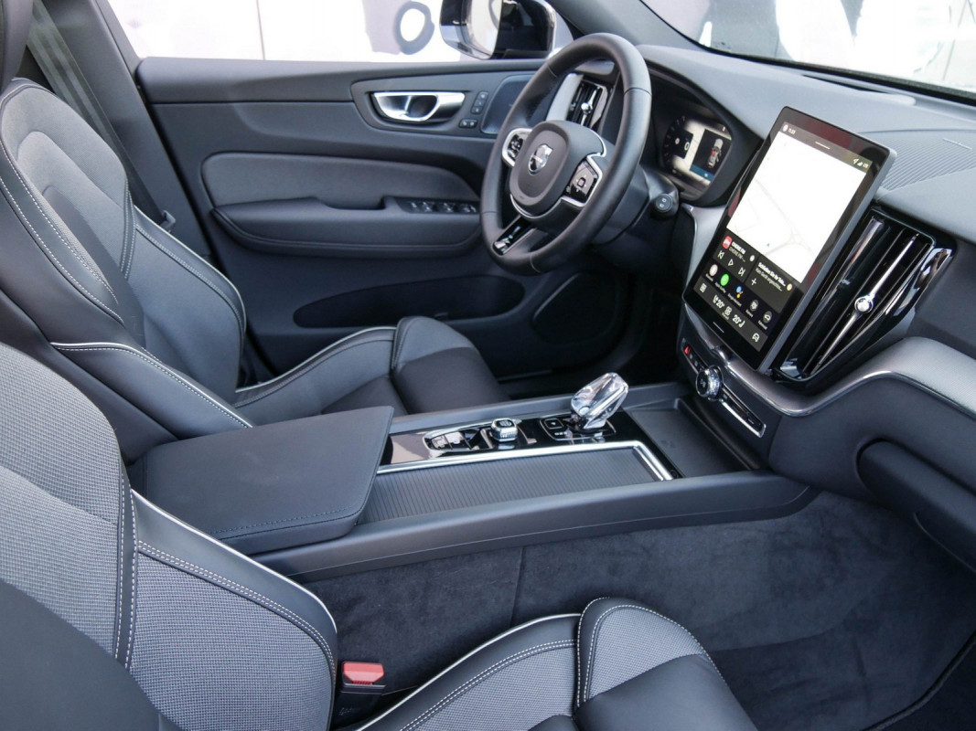 Volvo XC60 - SUV/Off-road - Schwarz - Gebrauchtwagen - Bild 3