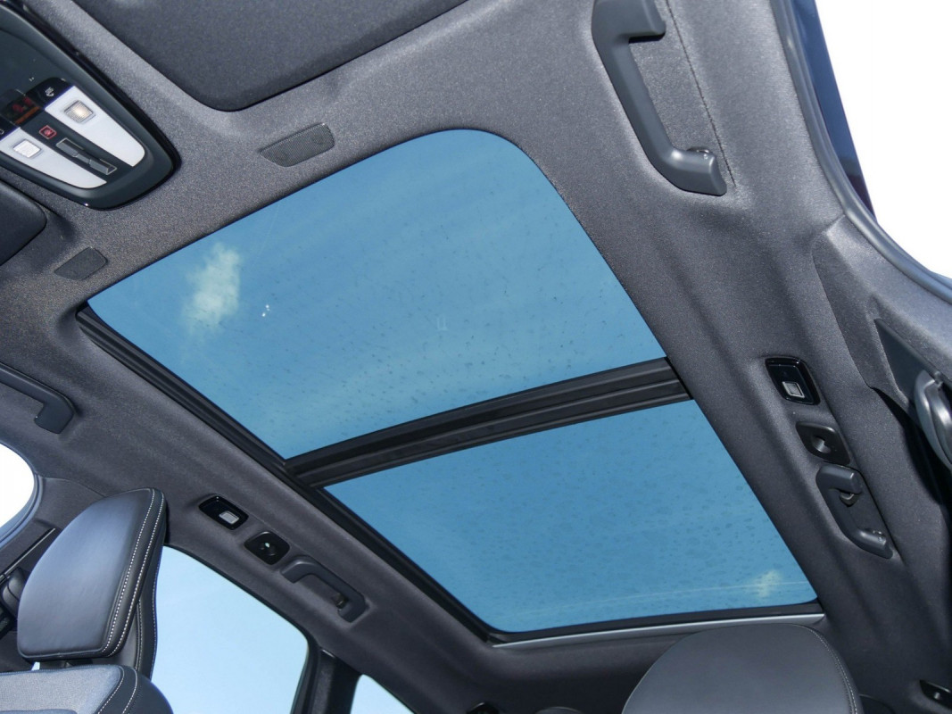 Volvo XC60 - SUV/Off-road - Schwarz - Gebrauchtwagen - Bild 12