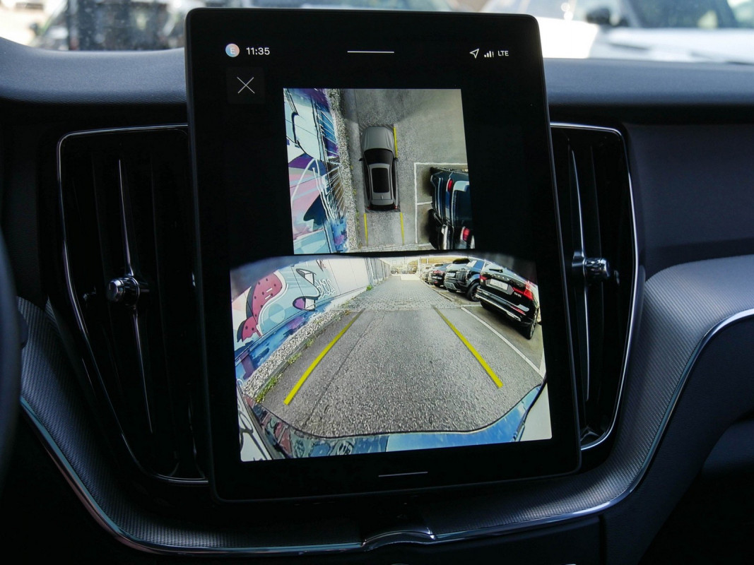 Volvo XC60 - SUV/Off-road - Schwarz - Gebrauchtwagen - Bild 13