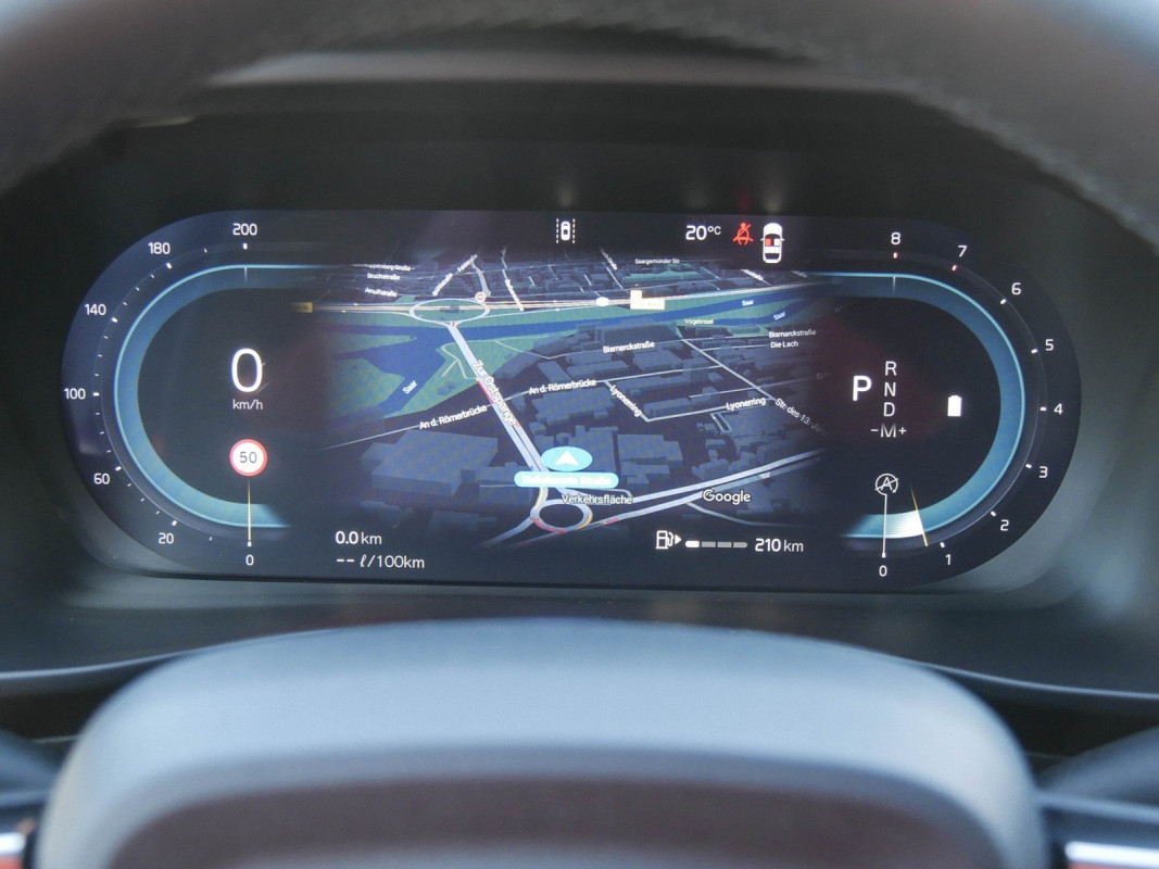 Volvo XC40 B3 - SUV/Off-road - Weiss - Gebrauchtwagen - Bild 13