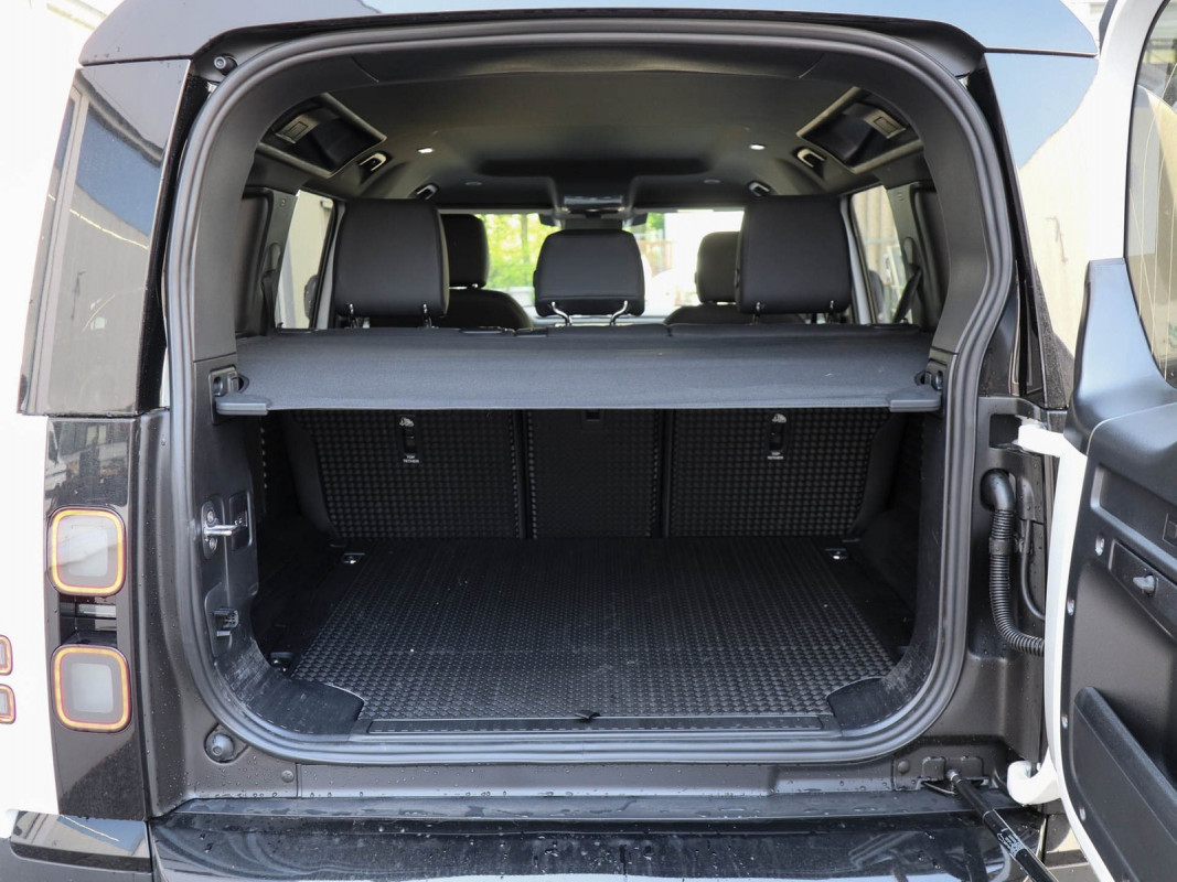 Land Rover Defender - SUV/Off-road - Weiss - Gebrauchtwagen - Bild 15